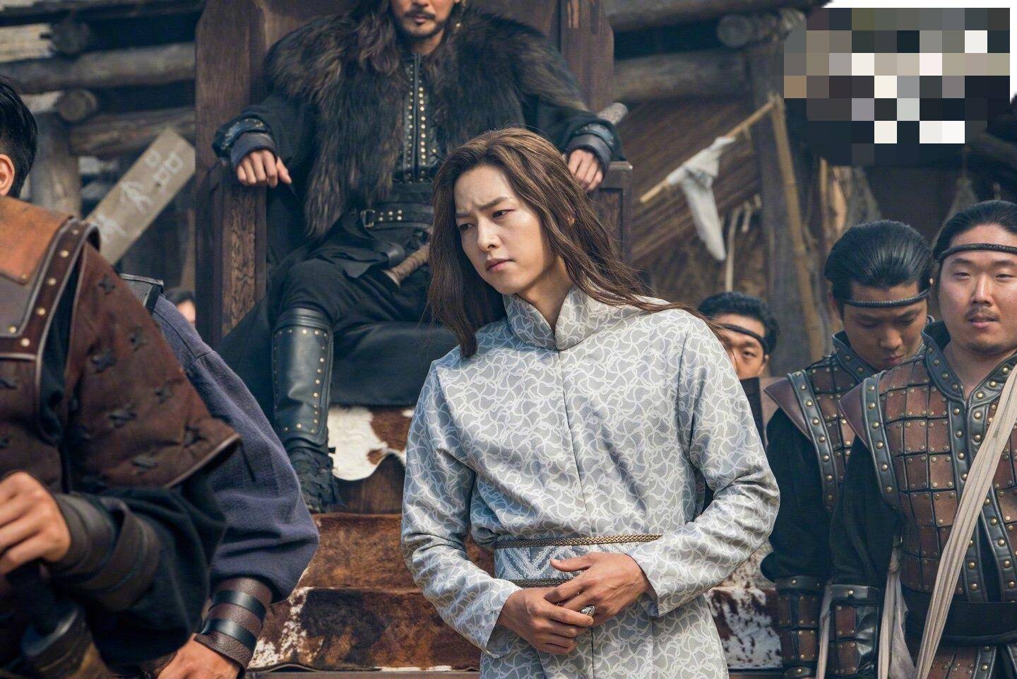 《阿斯达年代记》第二季秋季开拍,演员阵容不变,口碑能否逆转?