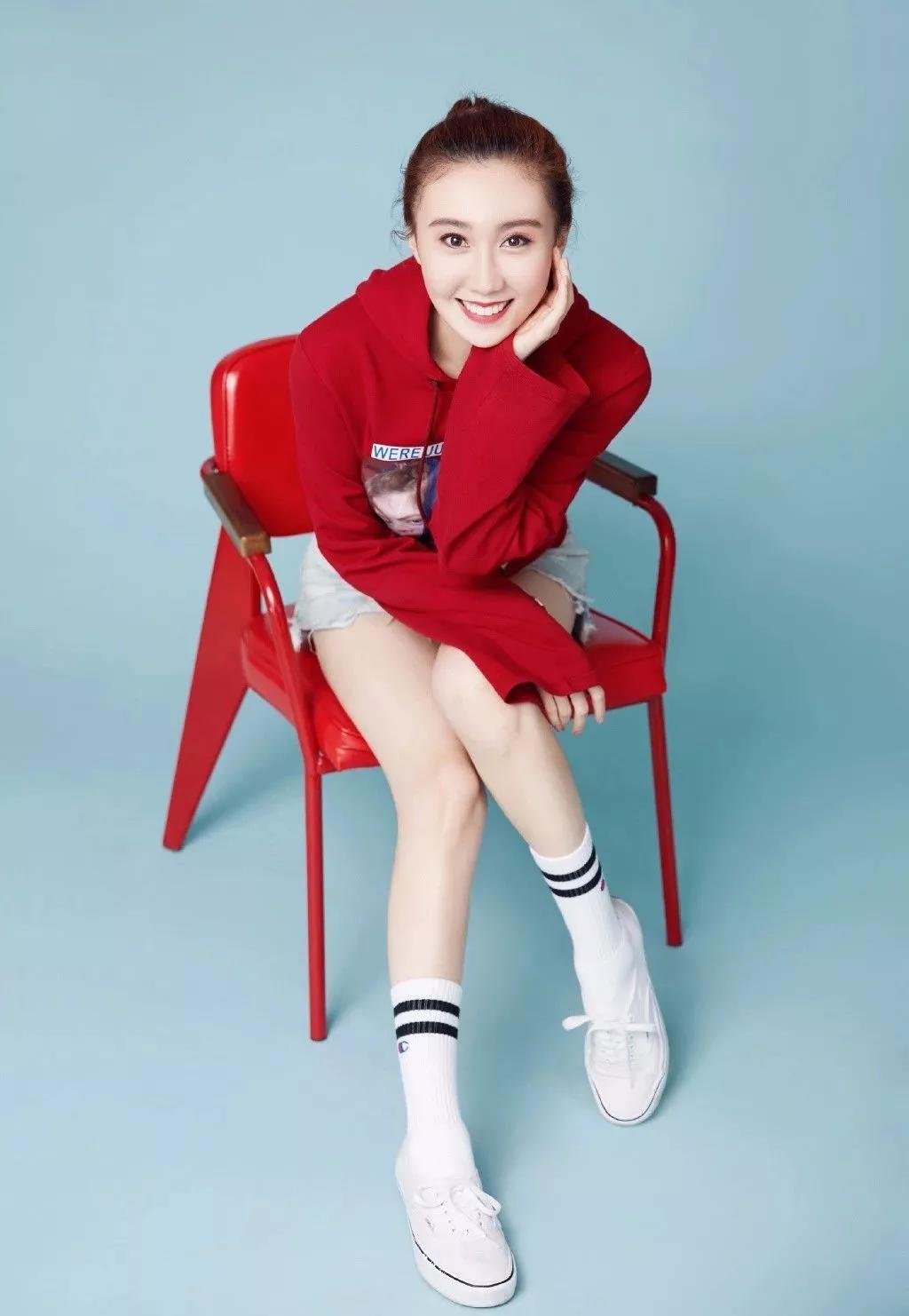 人生赢家水均益:小13岁娇妻为他生龙凤胎,前妻女儿聪明能干|水亦诗