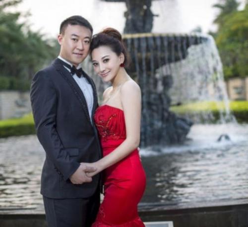 她是奥运冠军马琳妻子曾是体操运动员上围傲人难怪马琳喜欢