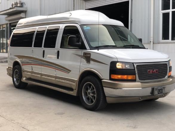 单位花12万买辆二手gmc,专用客户接待,座椅很软只是油耗很高