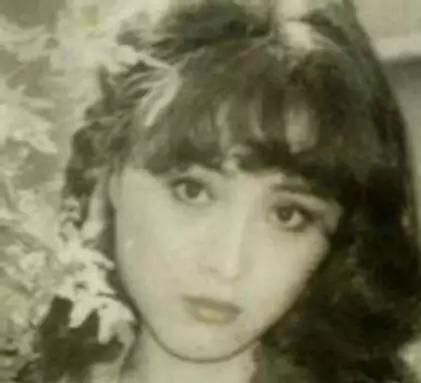 “天仙”刘亦菲全家最丑?妈妈竟真的比她还美,外婆更是风华绝代