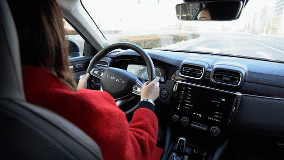 女司机与老司机之间,只差了一款车的距离