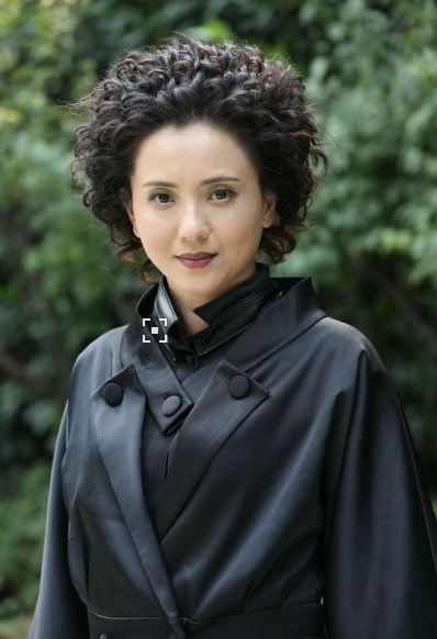 她是国家一级演员,为丈夫守寡10年,今因为女儿的劝说再婚得到幸福