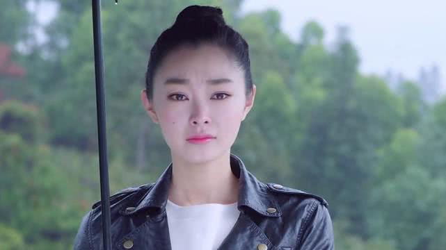 宋轶在《小情人》中演祖贝莱.宋轶真的很清纯,她的小脸很上镜.