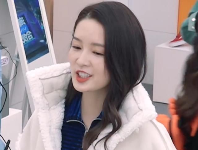 《潮流合伙人》李沁生图有多美?离开了修图,这颜值也是没谁了