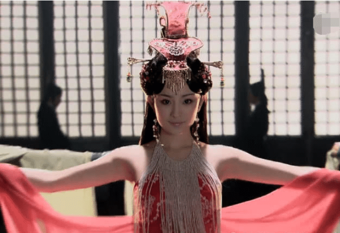 扮演"舞姬"如若天仙,网友:美到骨子里