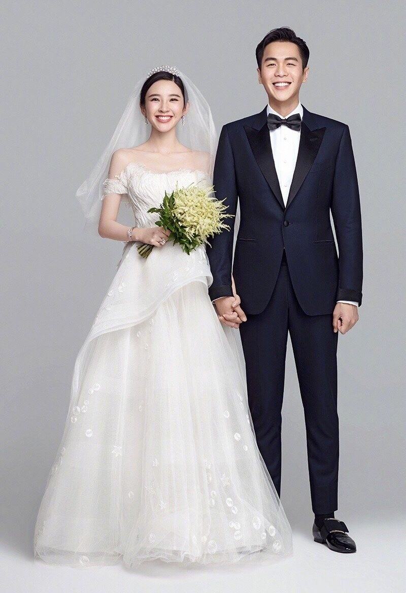 情人节模范夫妻来袭杜江霍思燕甜到惹人妒诗隆cp稳抓人心