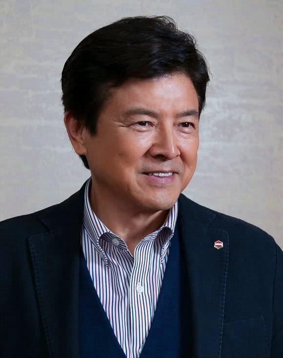 越老越帅的三浦友和岁月带来的是容颜的苍老他却活出了韵味