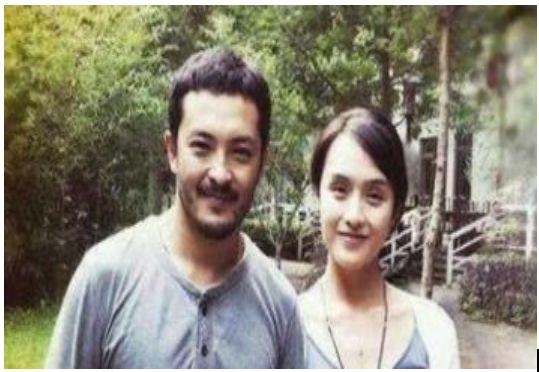 还没毕业就走红了,老公买不起房很贫穷,曾经还做过外卖小哥