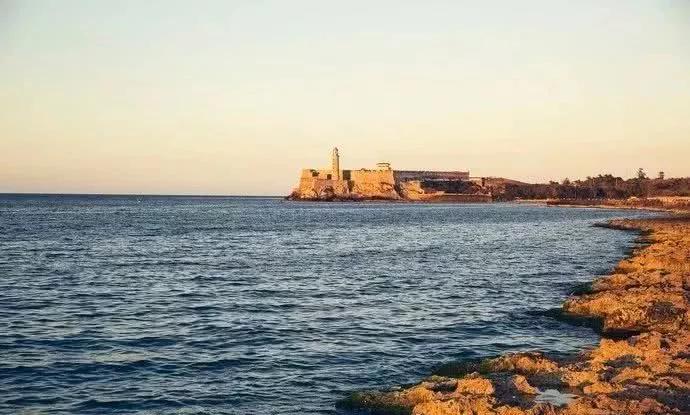 de la habana)是世界最大的歌剧院之一,又名加西亚61罗卡宫(el