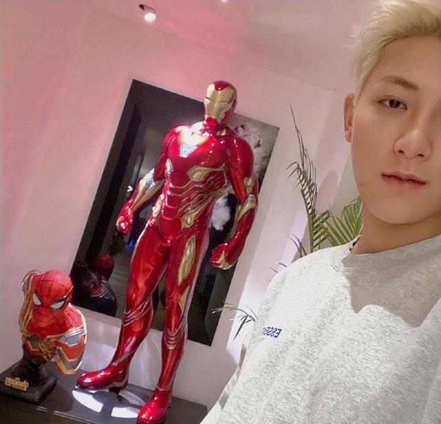 黄子韬妈妈太耿直,叫杜海涛胖子,家里的手办多到可以办展览