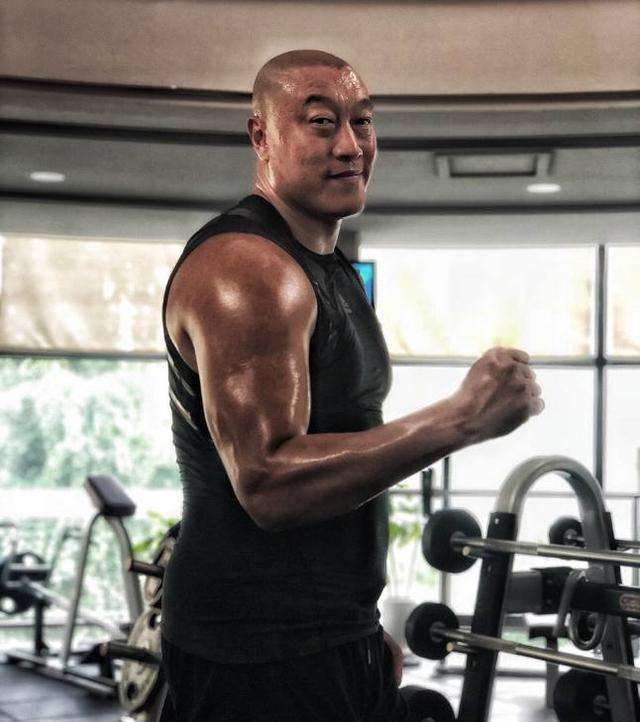 雷阿伦生活30年不变,马健让很多现役球员惭愧