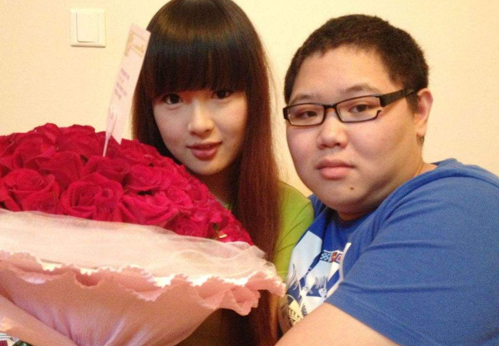 pdd谈koro女友大献殷勤,直言喜欢自己!到最后骚猪的心态崩了