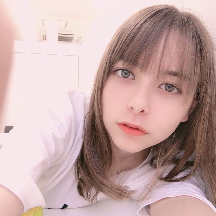 零瑕疵15岁天使正妹拥五国混血世界级高颜值每一面都很美