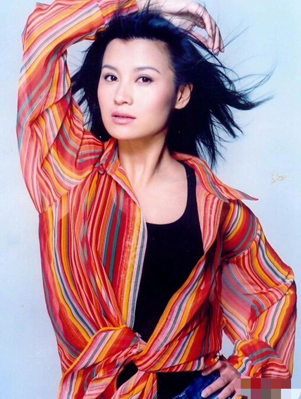 49岁史兰芽近照仍似40岁,结婚11年至今无子