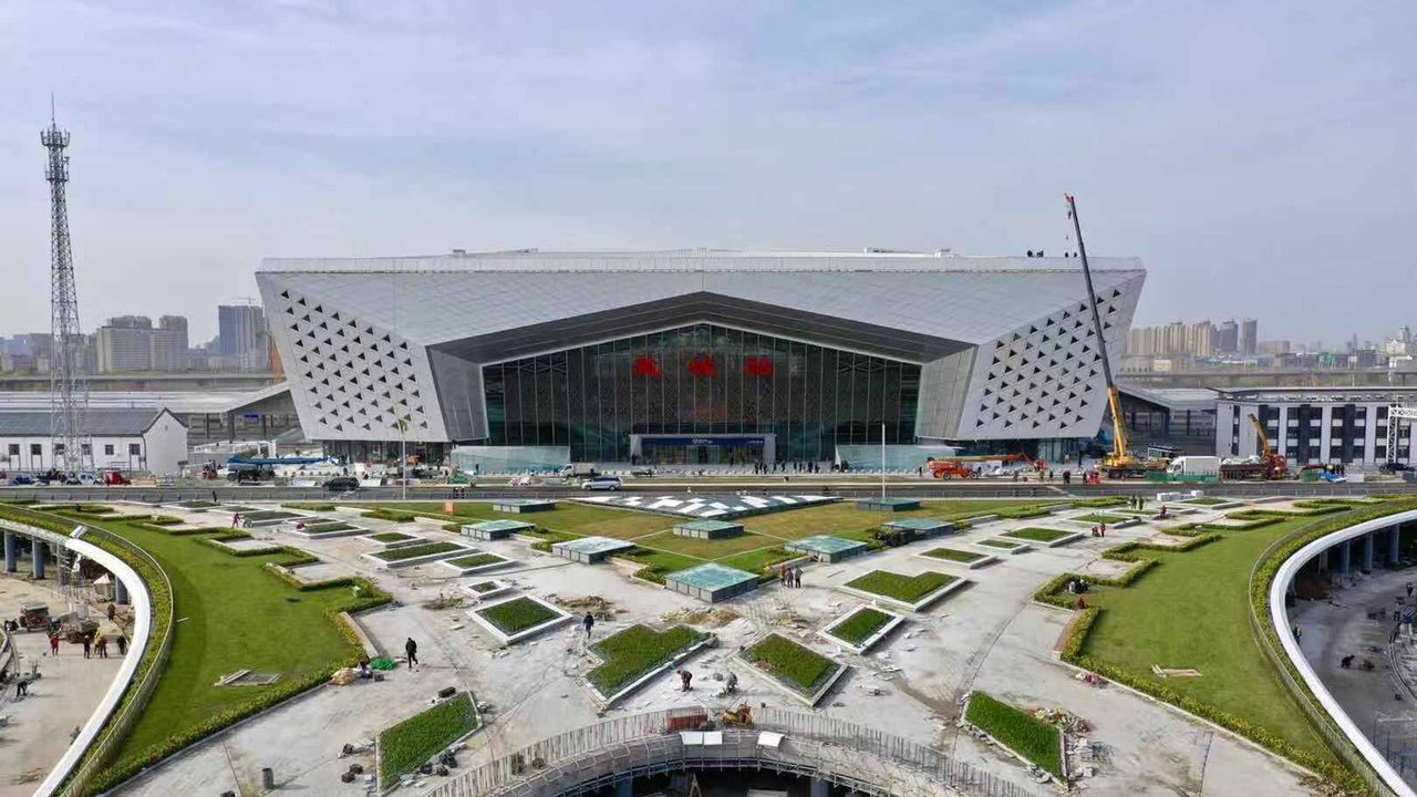 江苏盐城市全新的门户火车站——盐城站