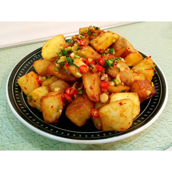 美食推荐豆豉鲮鱼油麦菜麻辣粉丝锅巴土豆