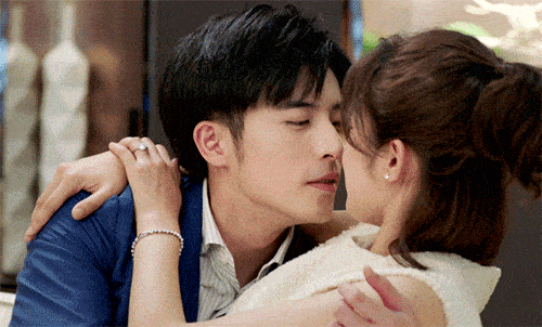 霸道总裁和他的小娇妻又回来虐狗了!