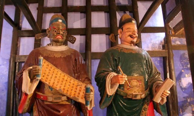 阎王,钟馗,判官三者是什么关系?谁的级别高?又各有什么职权