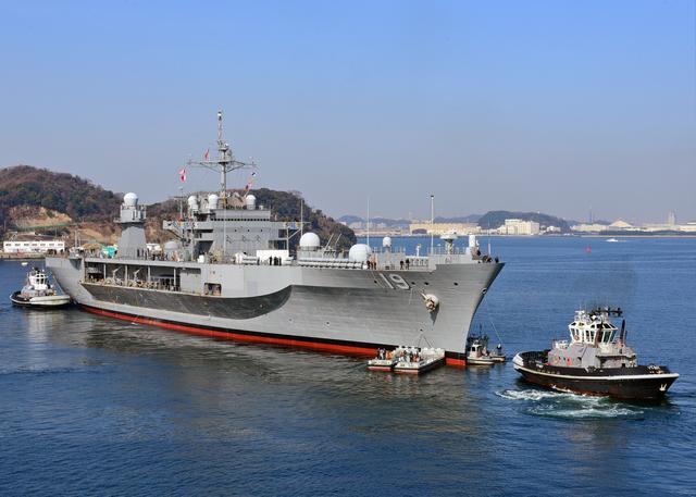 东海警报响起,美国海军蓝岭号指挥舰一路南下,关键时刻来上眼药