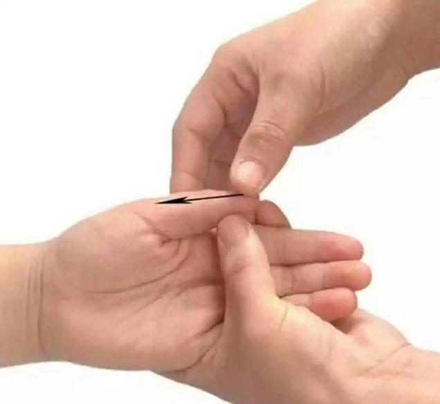 三里水不干",足三里是很多推拿师都知道的穴位,常按摩可以补益脾胃,消