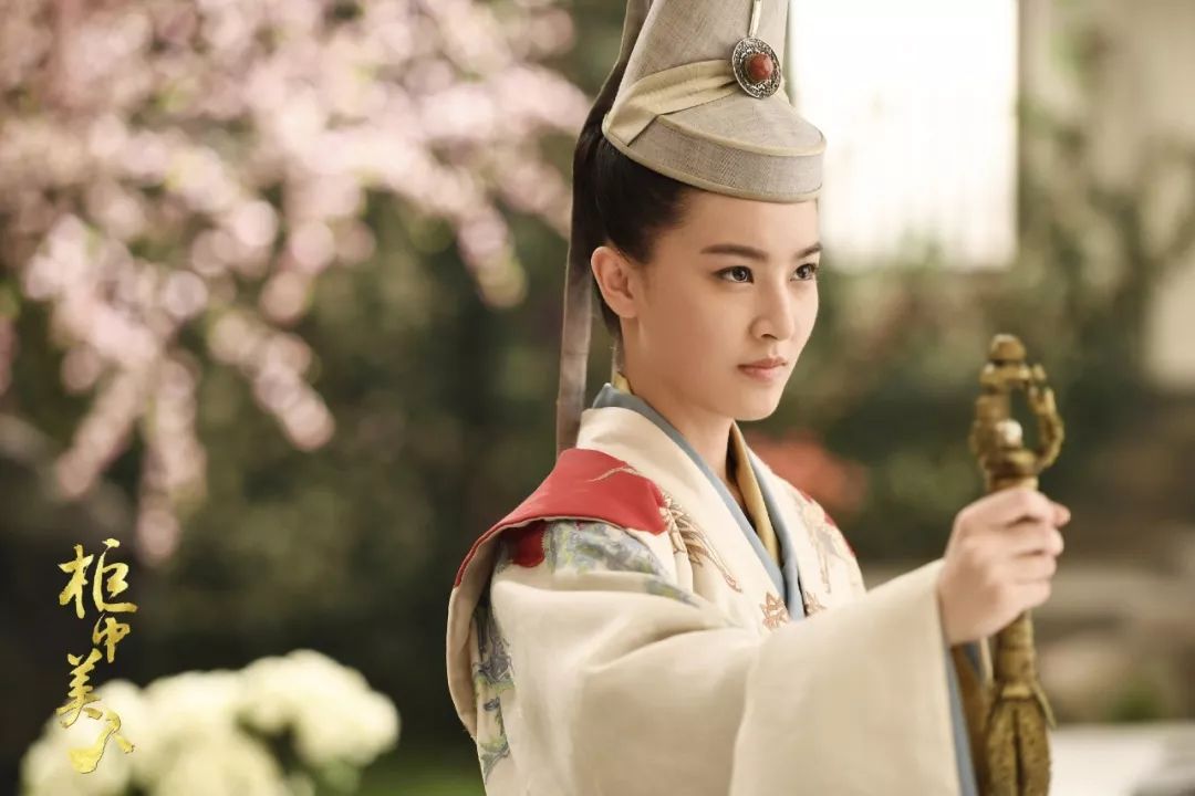 再到如今《绝代双骄》里的飒爽女侠铁心兰,每一个角色梁婧娴都尝试