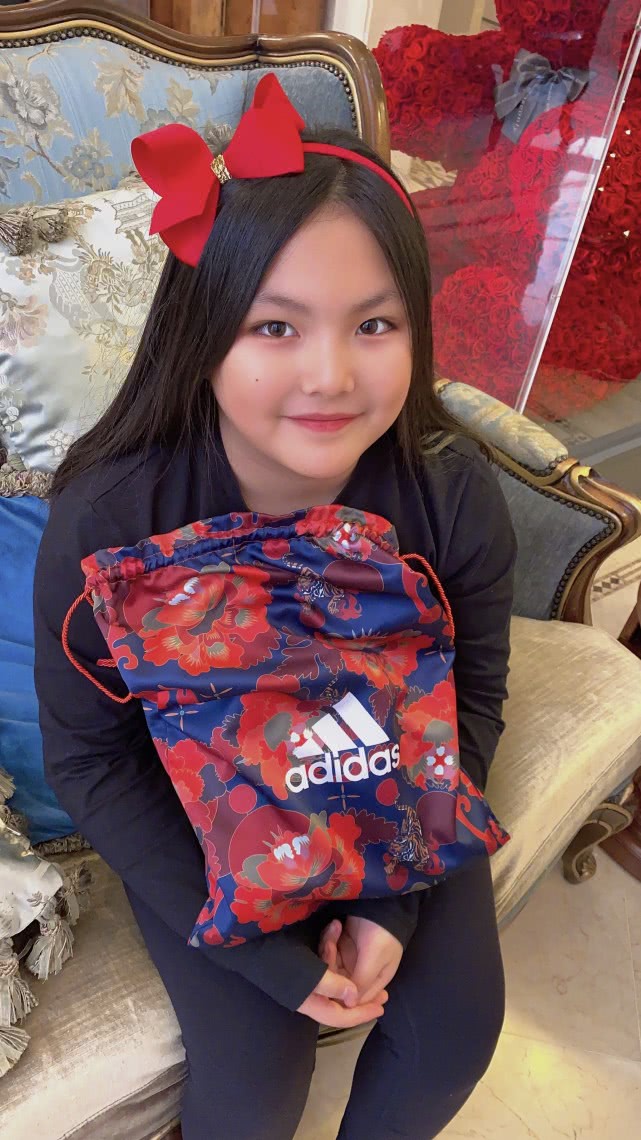 王诗龄虽然被吐槽没有小时候可爱,但培养的技能都很厉害