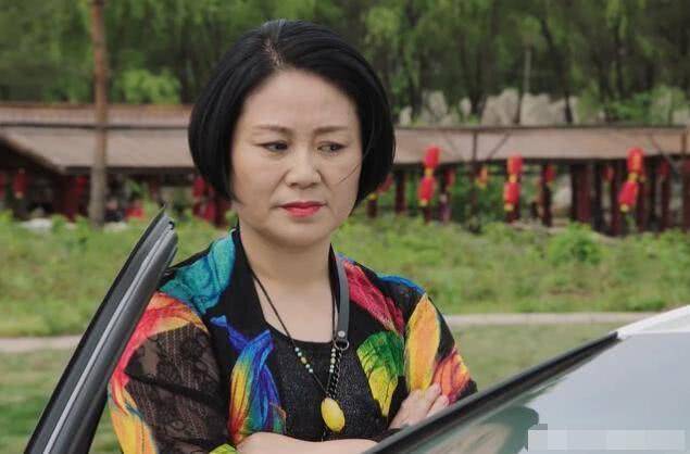 《刘老根3》中的杠精,嫁给赵本山爱徒很幸福,如今48岁演技获赞