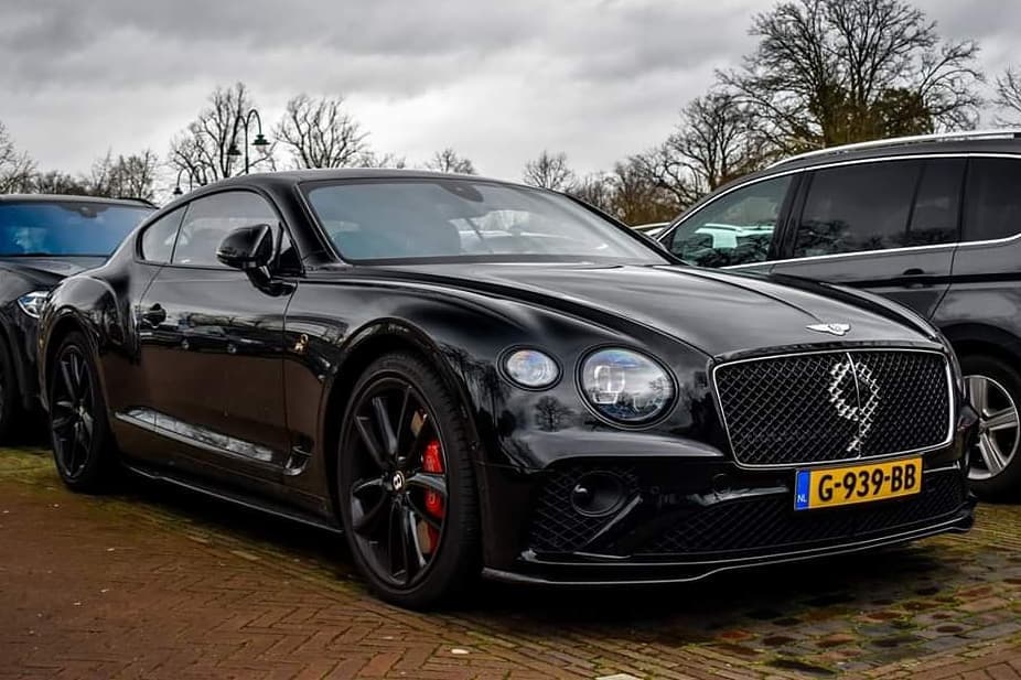 优雅的运动造型 全新宾利欧陆gt实车街拍