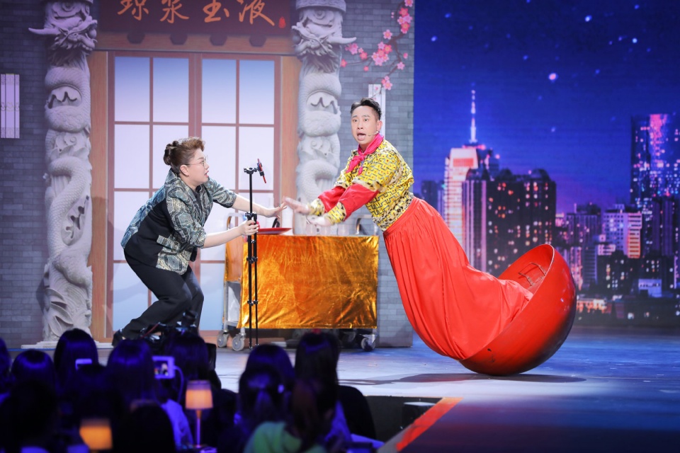 二龙湖浩哥张浩,《欢乐喜剧人》舞台上,赢了晋级名额,输了气度