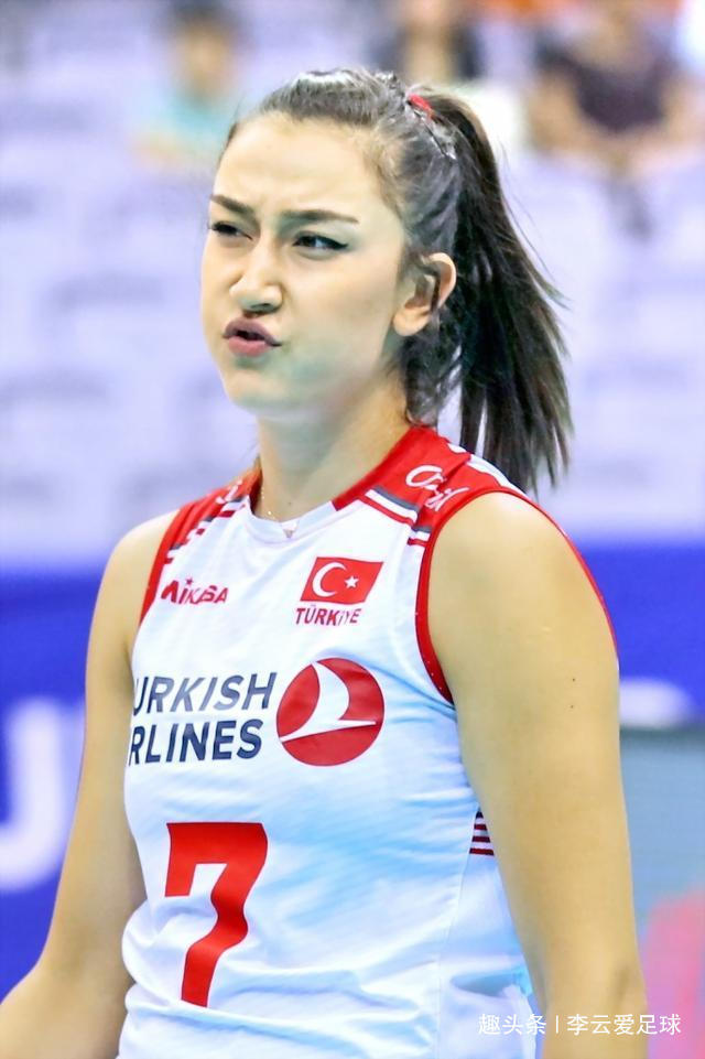 土耳其女排核心大将遭重伤,奥运征程蒙上阴影