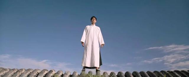 北平本是一个江湖,怎奈我们每人都是一座孤岛——《邪不压正》