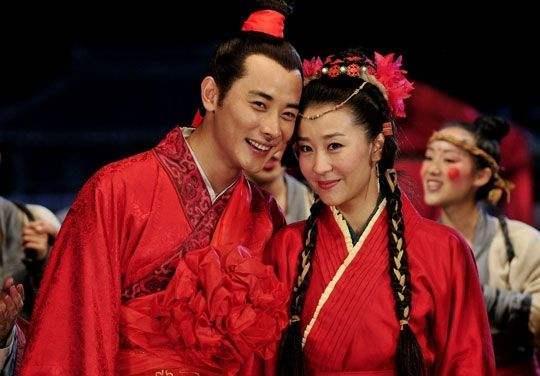 她是穆桂英的扮演者被富豪老公宠上了天连座驾也是飞机