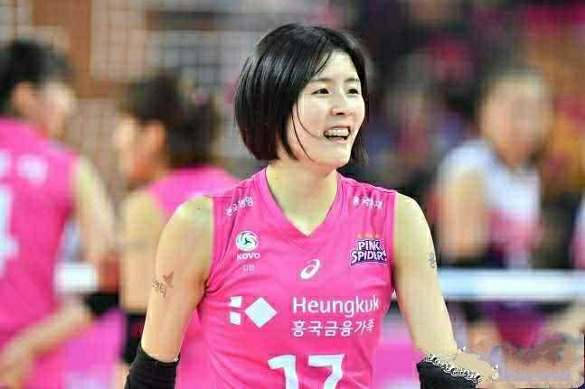 李在英宣布回归球队,届时又将是一场十分精彩的对决|韩国女排|李在英