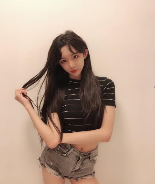 女装大佬艾比患重度抑郁,晒出诊断书,曾说自己很难做回男生!