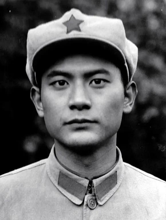 与该片中唐国强,赵福余,黄小雷,刘继忠等演员相比,周国宾这个演员大家