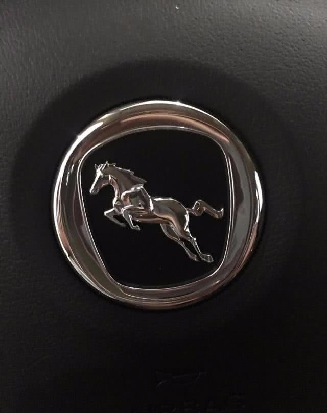 用"马"做车标的5大汽车品牌,前4个都很帅,最后1个却被吐槽