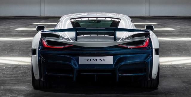 那款19年日内瓦车展备受关注的电动超跑rimac c2开始赛道路跑了