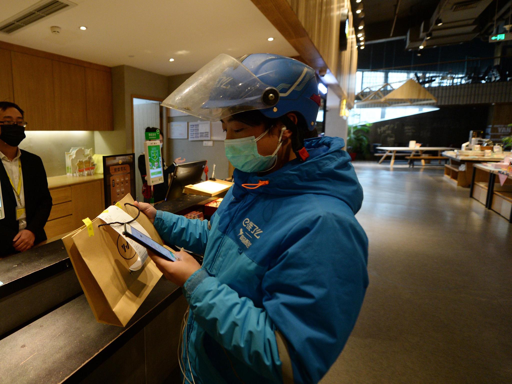 饿了么小哥还管投喂精神食粮宅家外卖点一本胡椒的全球史