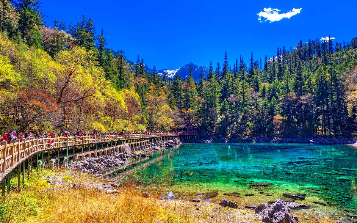 避暑旅行 十大避暑胜地 清凉世界 风景绮丽秀美 长白山 旅游景点 避暑胜地 新浪新闻