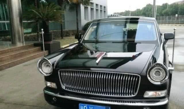 玻璃大王曹德旺买辆红旗l5已经送给儿子自己开老奔驰车