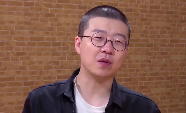 在综艺上爆红的彭磊,也是获得了很多的粉丝,其中李诞就是其中一位.