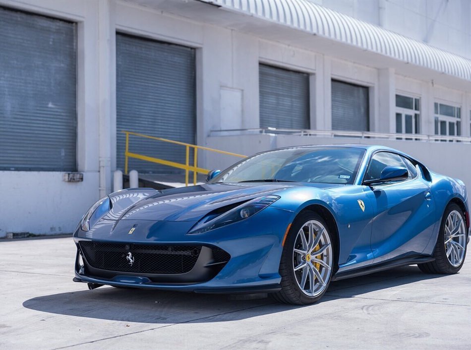 法拉利812 superfast实车 优雅的大气感