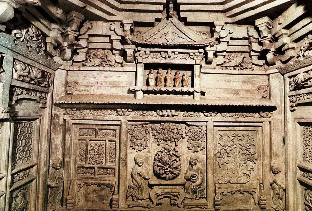 侯马出土金代的董氏墓,墓内砖雕非常精美,破解了"开芳宴"之谜