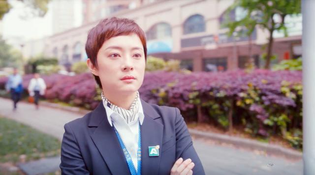 安家:神秘人潘贵雨,长柄黑色雨伞,藏着房似锦身上最大的秘密