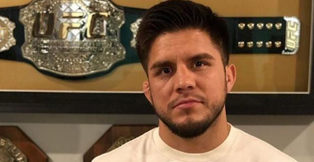 ufc敲定两场冠军战,"天佑"赫洛维准备复仇