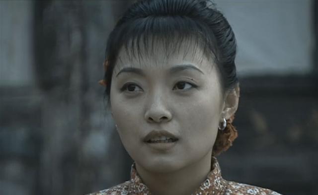 这几个《亮剑》中一闪而过的女配角,颜值一点也不输童蕾孙俪