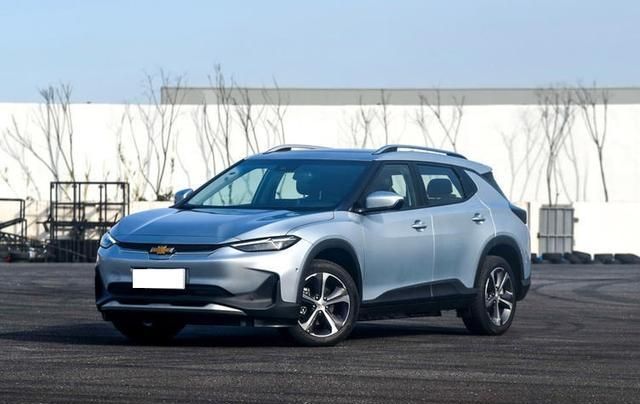 雪佛兰首款纯电动车畅巡上市,续航里程410km,内饰科技感十足-新浪汽车