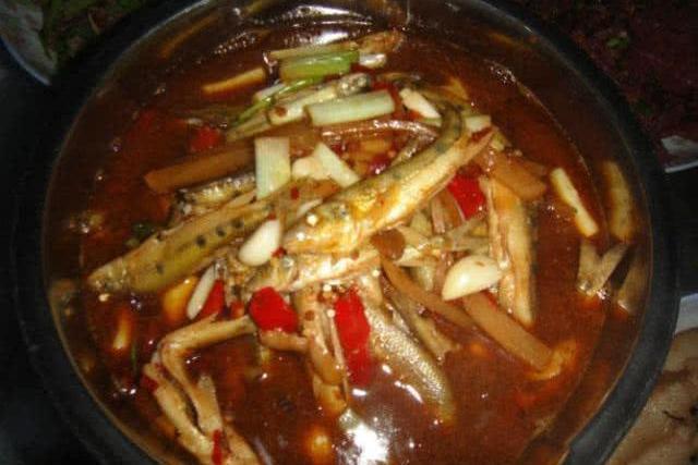 我们叫它七星麻鱼只有山涧中才有有人知道学名吗求鉴定