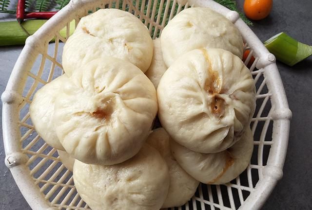 春天长个,多给孩子做这馅的包子,长筋骨增食欲,儿子一顿吃3个